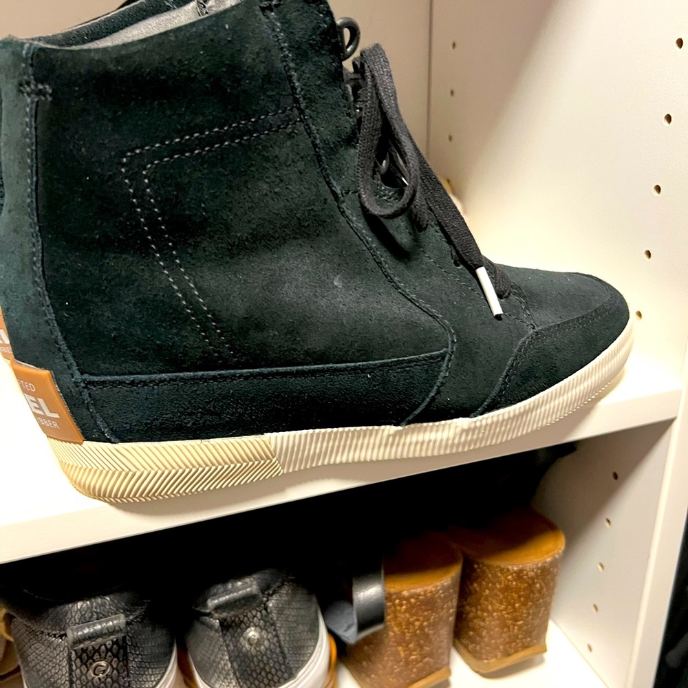 Sorel sneakers